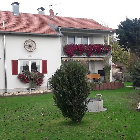 Gaestehaus Reisacher - Mit Fruehstueck Διαμέρισμα